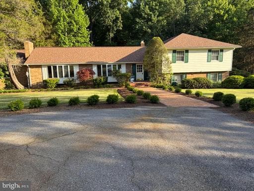 3463 Constellation Dr, Davidsonville, MD 21035-1343, United States - Photo 1