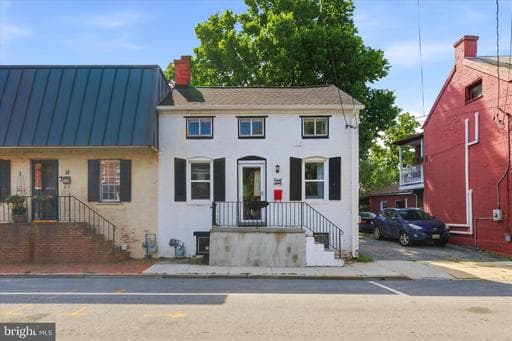 20 S JEFFERSON STREET - Photo 1