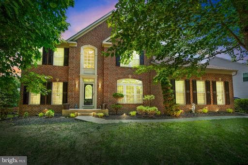12104 GUINEVERE PLACE - Photo 1