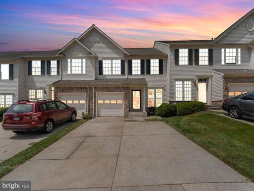 2906 LOMOND PLACE 77 - Photo 1