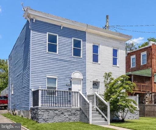 2642 KENNEDY AVENUE - Photo 1