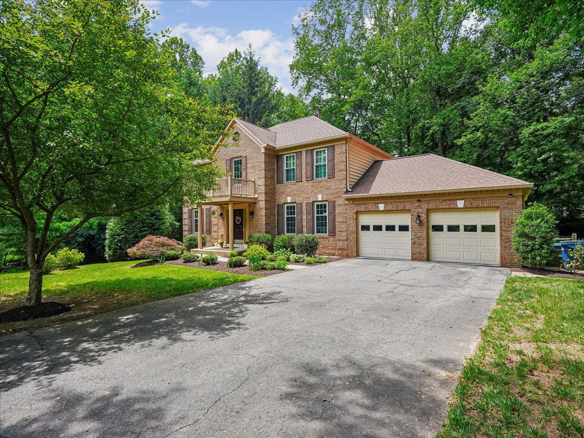 5810 Hannora Ln, Fairfax Station, VA 22039-1428, United States - Photo 1