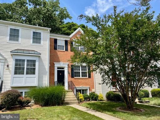 1427 ANNA MARIE COURT - Photo 1