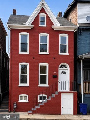622 W WASHINGTON STREET