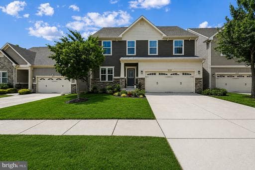 8124 Meadowgate Cir, Glen Burnie, MD 21060-8484, United States - Photo 1