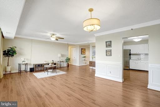 3713 S GEORGE MASON DRIVE 904W