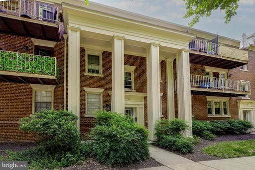 1403 E ABINGDON DRIVE 2