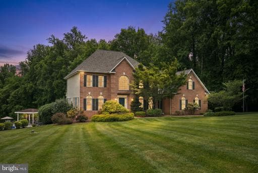 813 SAINT ANN DRIVE - Photo 1