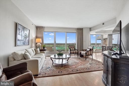 5600 WISCONSIN AVENUE PH18-A - Photo 1