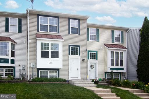 4609 MARKSMAN COURT - Photo 1