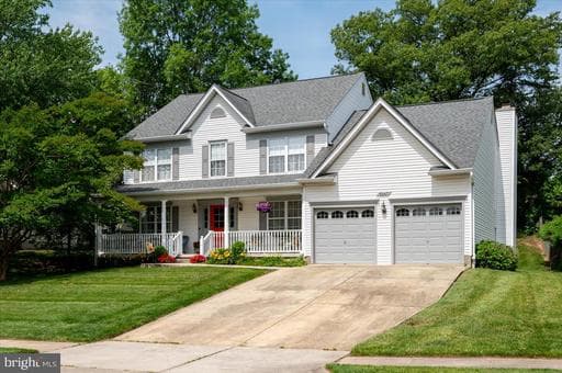 6447 SKIPTON DRIVE - Photo 1