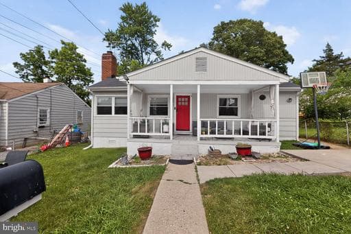401 70TH STREET - Photo 1