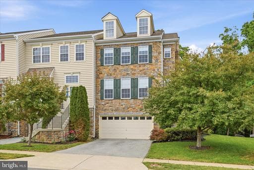 109 CHESHIRE COURT - Photo 1