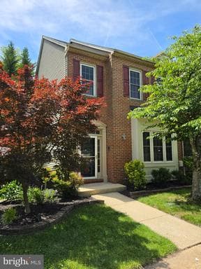 6215 KNOLLS COURT - Photo 1