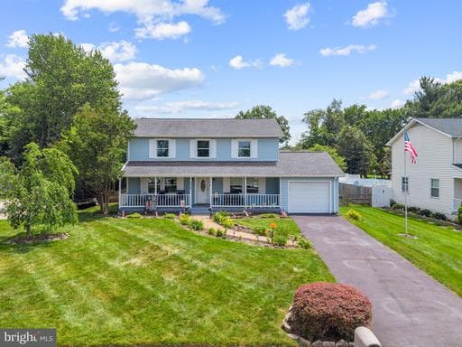 8607 LAWS DRIVE - Photo 1