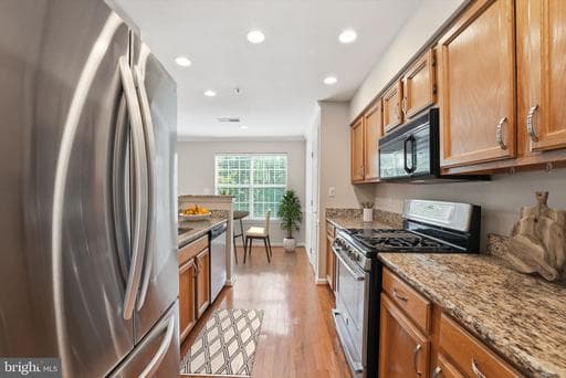 11014 KOMAN CIRCLE 203 - Photo 1