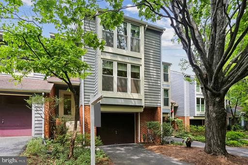 11333 Orchard Ln, Reston, VA 20190-4431, United States - Photo 1