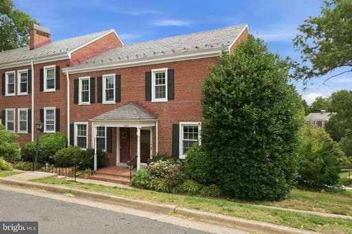 2947 S DINWIDDIE STREET - Photo 1