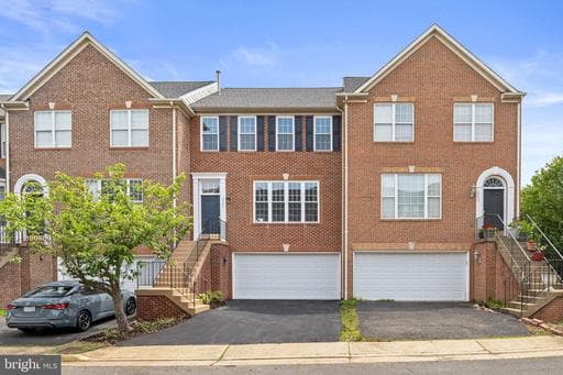 2453 FOUNDERS WAY - Photo 1