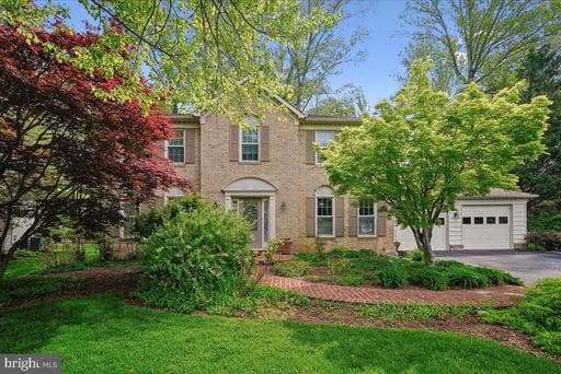 4915 SHADOW VALLEY DRIVE - Photo 1