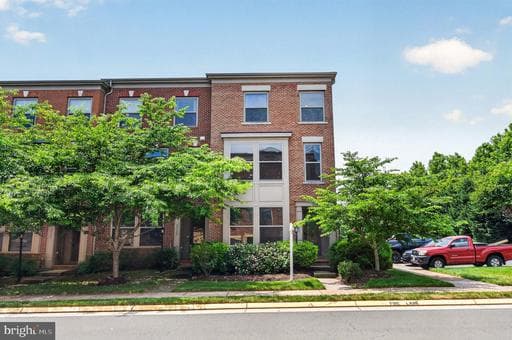 23421 Epperson Sq, Ashburn, VA 20148-7428, United States - Photo 1