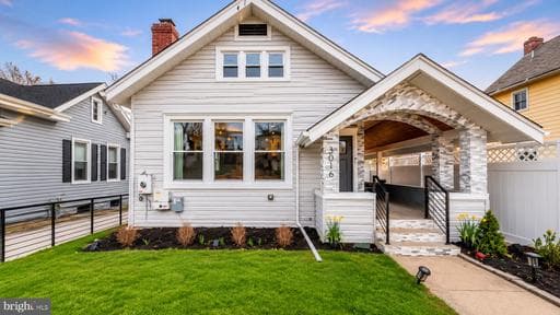 3016 THAYER STREET - Photo 1