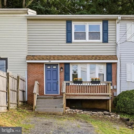 406 Viscose Ave, Front Royal, VA 22630-2556, United States - Photo 1