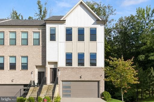 3348 WATERSHED BOULEVARD - Photo 1