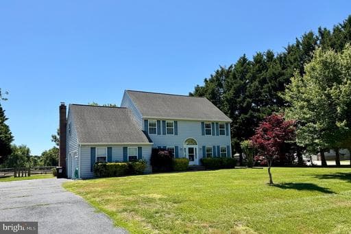 306 OVERLOOK DRIVE - Photo 1