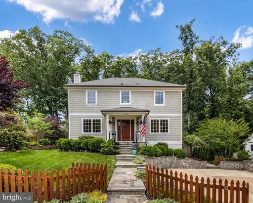 6456 MAPLEWOOD DRIVE - Photo 1