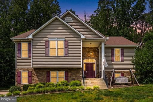 6688 KELLY ROAD - Photo 1