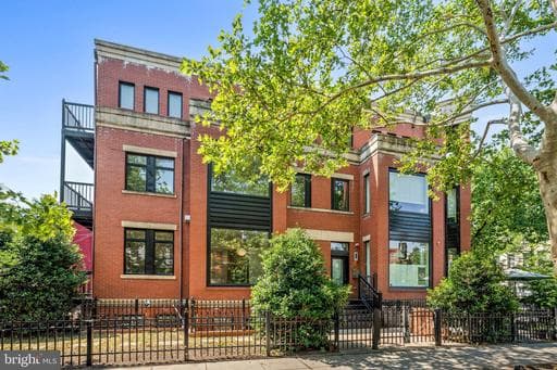 1555 9TH STREET 1