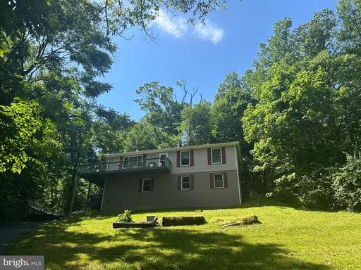 440 BLUEBIRD WAY