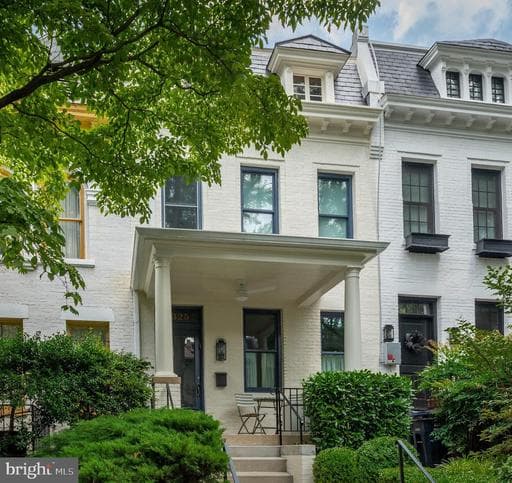 2325 20TH STREET - Photo 1