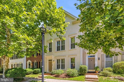 313 Hillwood Ave, Falls Church, VA 22046-2917, United States