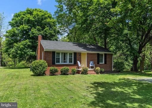 259 HOPE ROAD - Photo 1