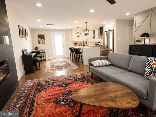 8107 BROWN COURT