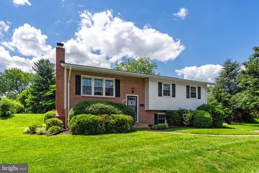 10005 COPELAND DRIVE - Photo 1