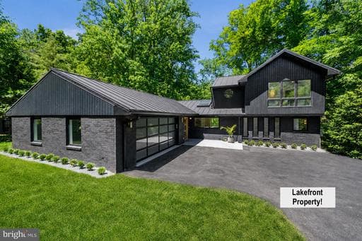 3804 Lakeview Ter, Falls Church, VA 22041-1313, United States