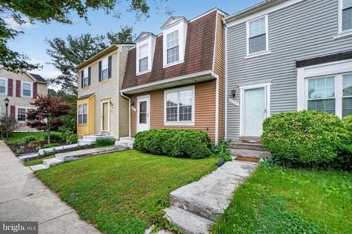 12002 Birdseye Ter, Germantown, MD 20874-1962, United States - Photo 1