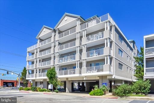 7402 COASTAL HIGHWAY 204