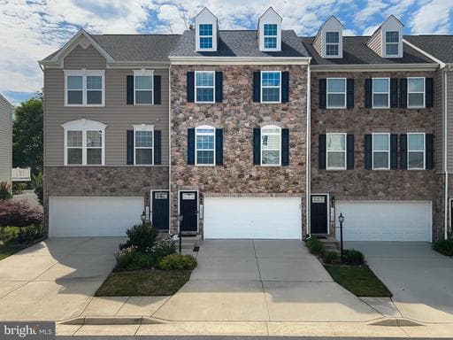 1762 Rockledge Ter, Woodbridge, VA 22192-2508, United States