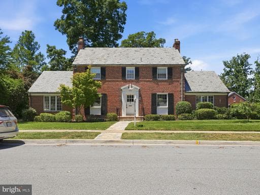 2328 S NASH STREET - Photo 1