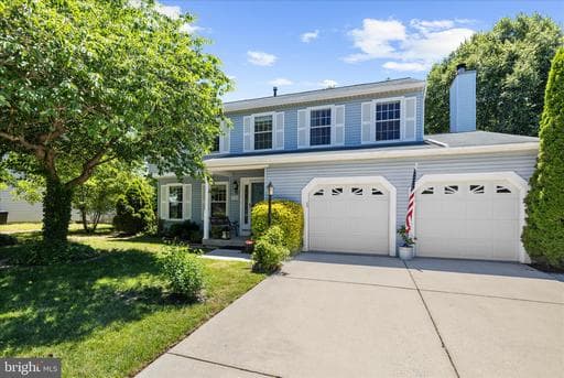 7845 CROSSBAY DRIVE - Photo 1