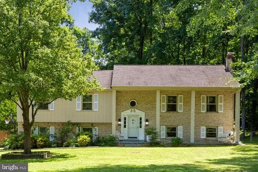 9 DACEY LANE - Photo 1