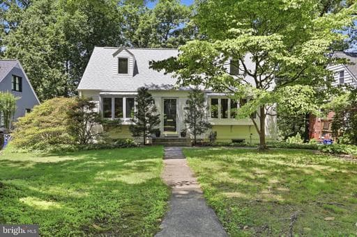 9612 PAGE AVENUE - Photo 1