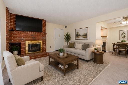 137 GREEN TURTLE LN,CHARLOTTESVILLE,VA,22901,ALBEMARLE