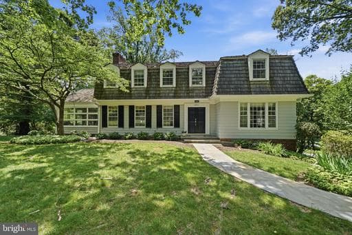 10904 STANMORE DRIVE - Photo 1