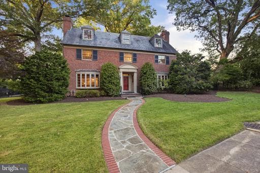 2 BELLEMORE ROAD