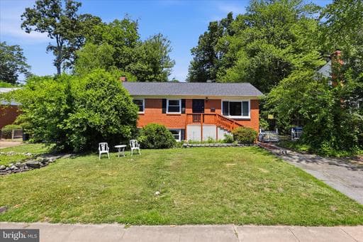 2311 W LONGVIEW DRIVE